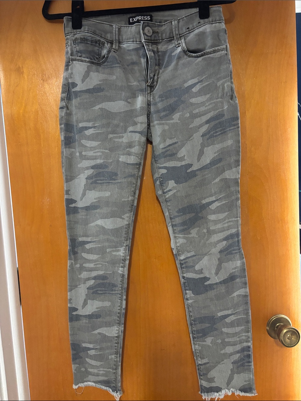 Express Gray Camo Skinny Jeggings with Raw Hem